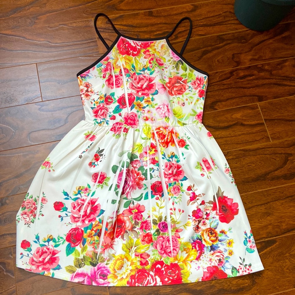 Brand new! Charlotte Russe mini summer dress in size L